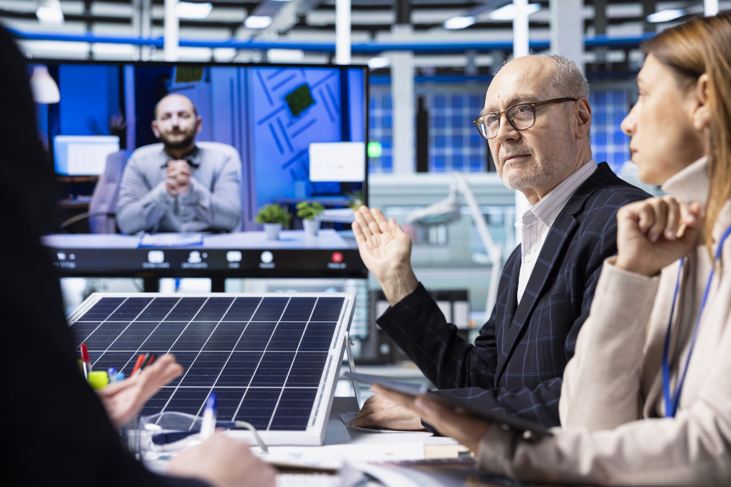 Workers master the European renewable energy market
